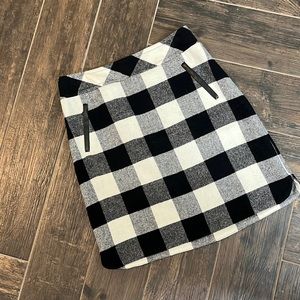 Talbots Size 2 Black and Cream Buffalo Check Skirt